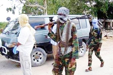 مسلحون من حركة الشباب في شمال العاصمة